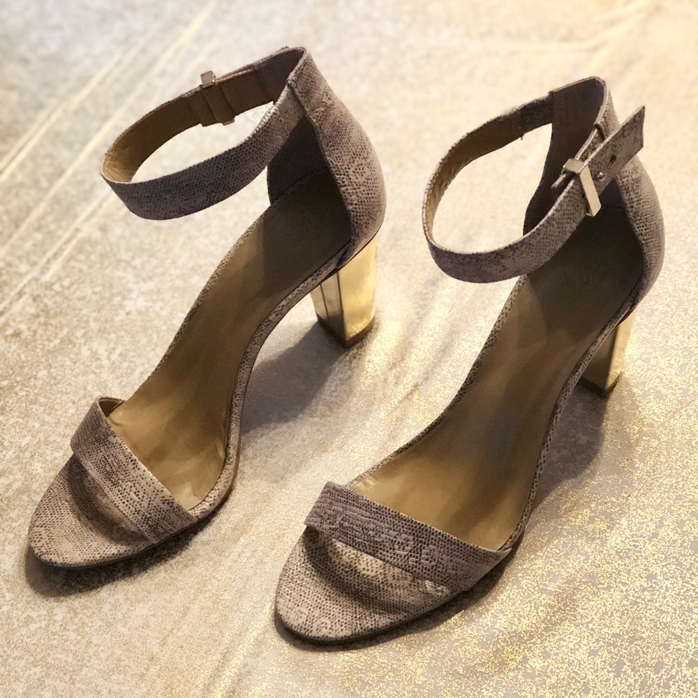 Snake skin Ann Taylor sandal heel